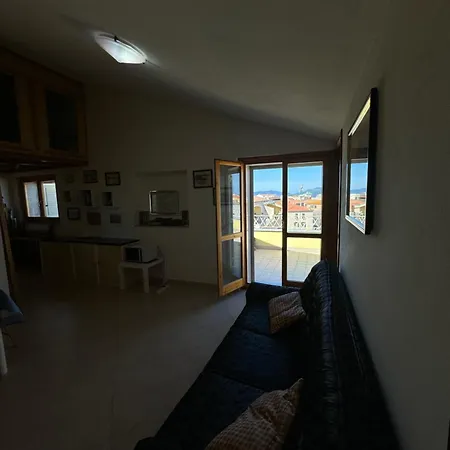 Pm 6 Via Giovanni Giolitti * Alghero